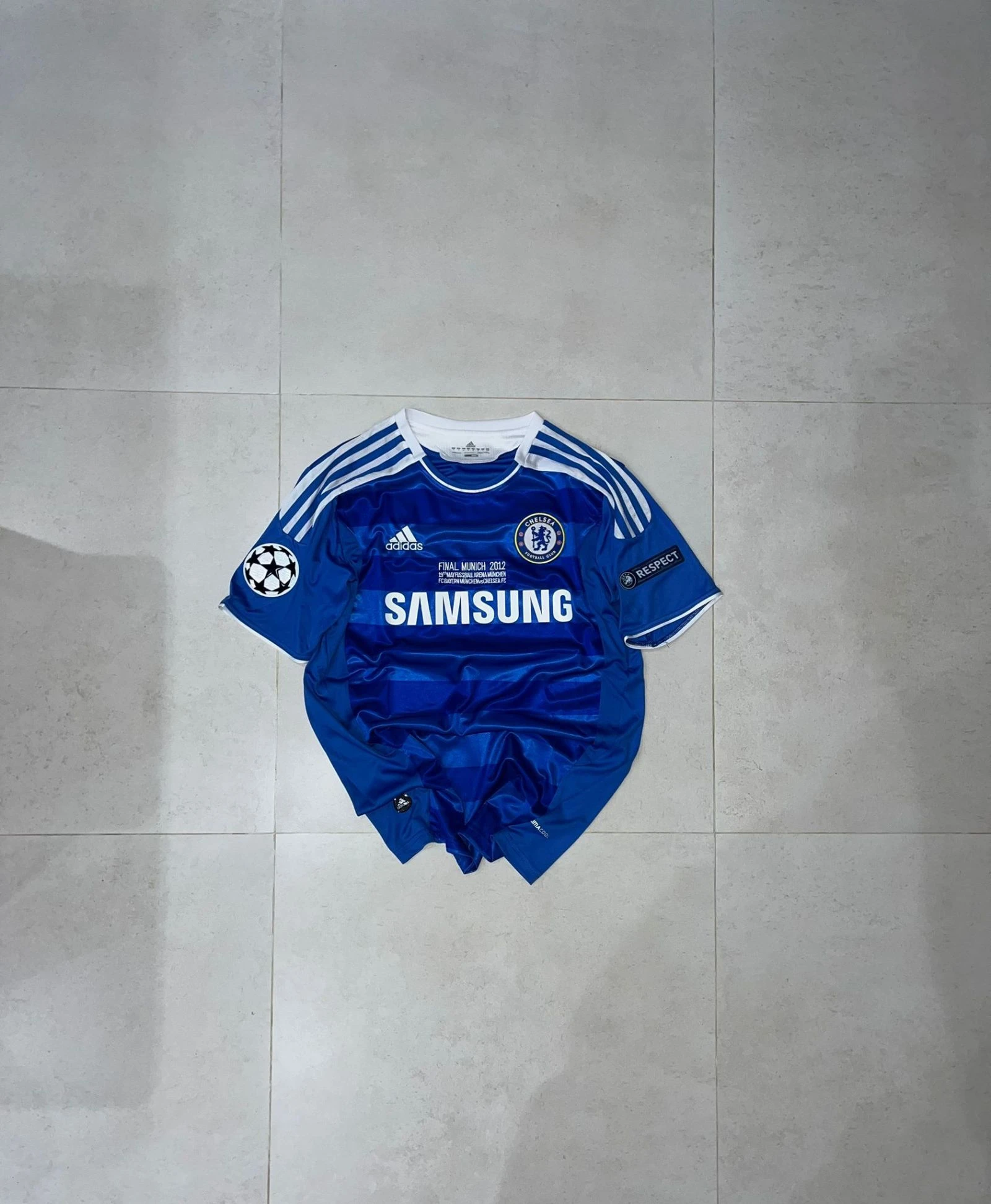 Camiseta Chelsea Fc version retro 2011/12 - Drogba #11